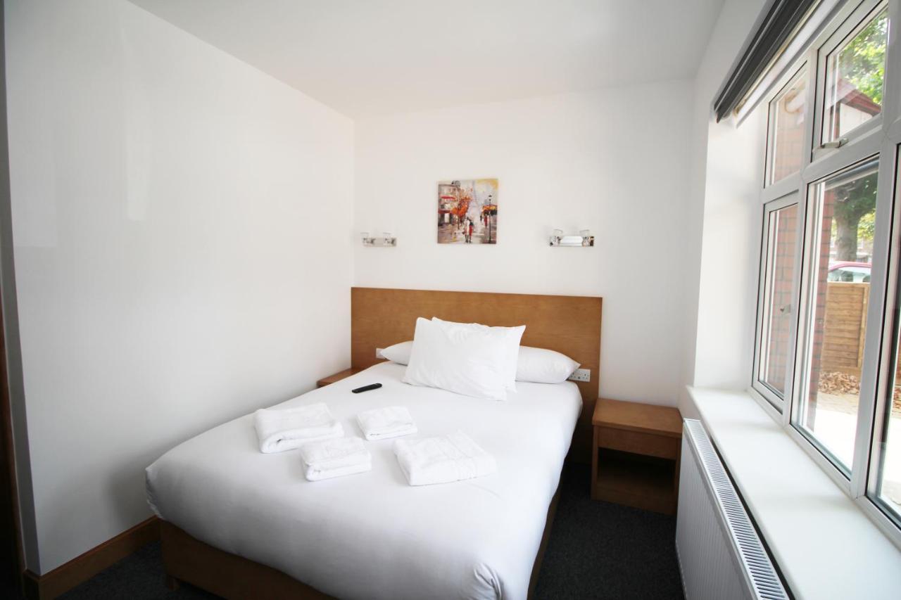 Flexistay Aparthotel Sutton Sutton  Exterior foto