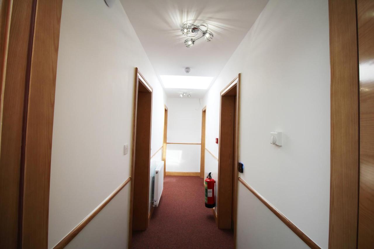 Flexistay Aparthotel Sutton Sutton  Exterior foto